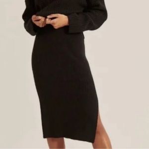 Abercrombie black midi skirt